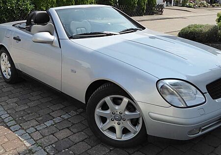 Mercedes-Benz SLK 230 top gepflegt, geringe KM, Garage, TÜV neu