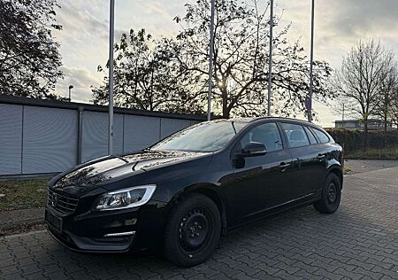 Volvo V60 Kombi BusinessEdition AUTOMATIK*ACC*BI-XENON