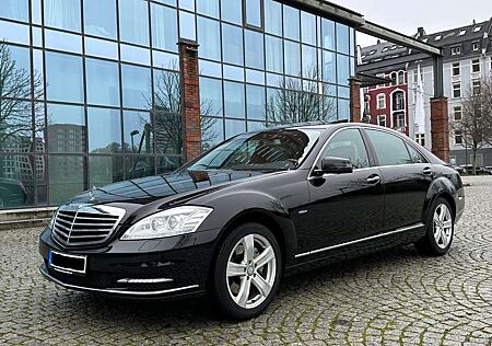 Mercedes-Benz S 400 Lang. Soft-Close. Distronic. Rückfahrkamera.