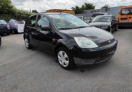 Ford Fiesta Basis, wenig KM, Neue TÜV, Klima,