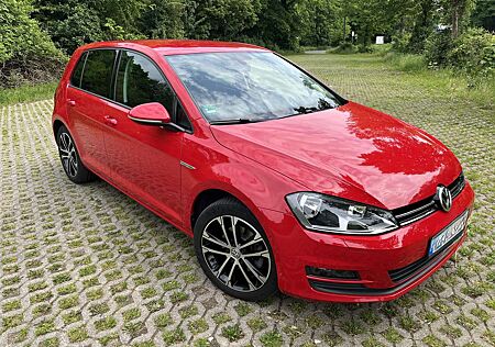 VW Golf Volkswagen 2.0 TDI 4Motion BlueMotion Technology Cup