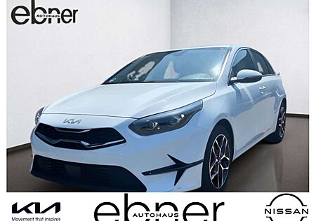 Kia Cee'd Ceed / Ceed 1.5 T-GDI Spirit 140PS DCT Navi/Rückfahrkam