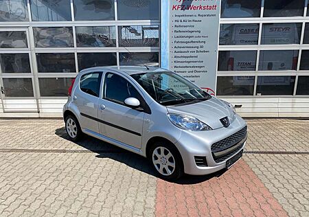 Peugeot 107 , AUX, wenig KM , HU/AU neu