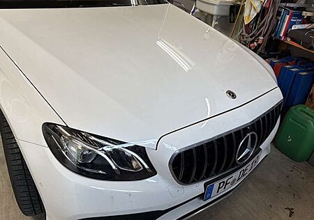 Mercedes-Benz E 300 d T 9G-TRONIC Avantgarde