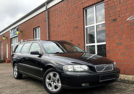 Volvo V70 Kombi D5 2.4D Automatik