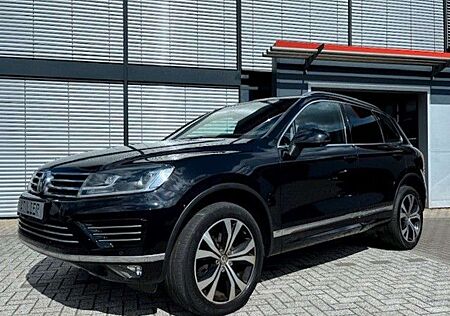 VW Touareg Volkswagen 3,0 V6 TDI BMT Terrain Tech R-Line 4M