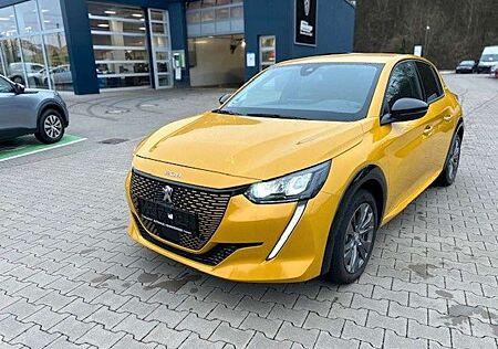 Peugeot 208 e- Allure Pack | ACC | Sitzheizung | Kamera
