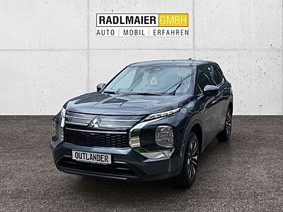 Mitsubishi Outlander Mitsubishi Plug-in Hybrid BASIS 2.4