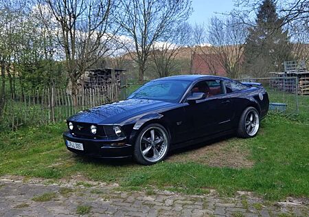 Ford Mustang 4.6 GT V8 Clean Carfax