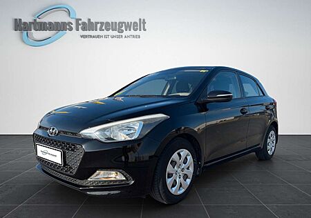 Hyundai i20 Classic * 1. Hand * Service neu * wenig Km *