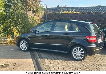 Mercedes-Benz B 200 Benzin 2,0**Sport-Paket**LEDER*ALU*KLIMA*