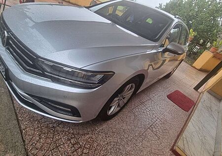 VW Passat Variant Volkswagen 2.0 tdi Business 150cv dsg