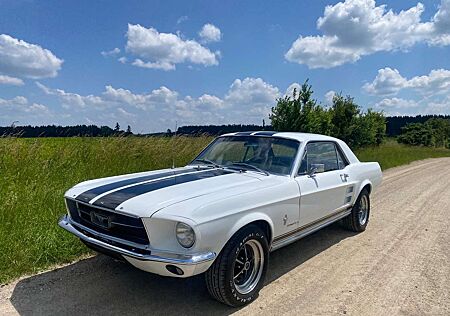 Ford Mustang V8, Automatik, technisch TOP!!! TÜV & H