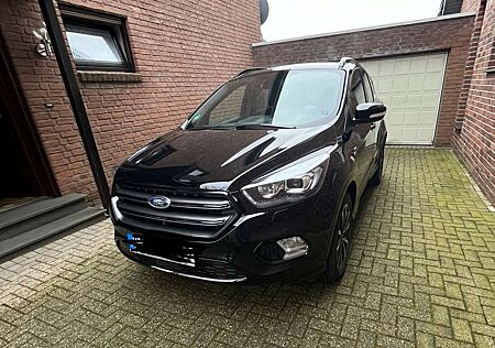 Ford Kuga 1.5 EcoBoost 2x4 ST-Line