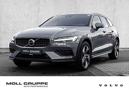 Volvo V60 CC V60 Cross Country B4 AWD Plus Plus AWD FLA PDC