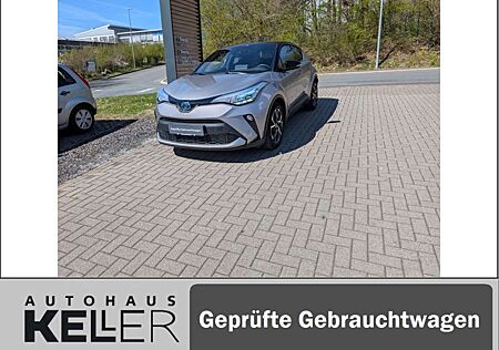 Toyota C-HR 2.0 Hybrid Team Deutschland