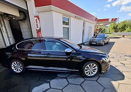 VW Passat Volkswagen 2.0 TDI DSG (BlueMotion Tech) 4Motion D Highline