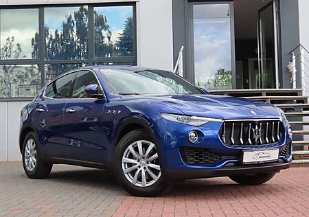 Maserati Levante Q4 3.0 V6 Autom. 360° Kamera Panorama