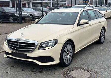 Mercedes-Benz E 200 d T*Automatik*PDC*Klima*LED*7-Sitzer*Navi*