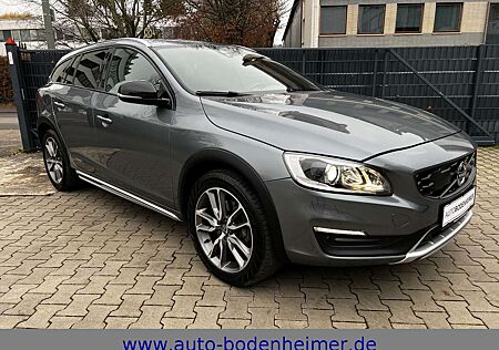 Volvo V60 CC V60 Cross Country D4 AWD Plus Geartronic·Xenon