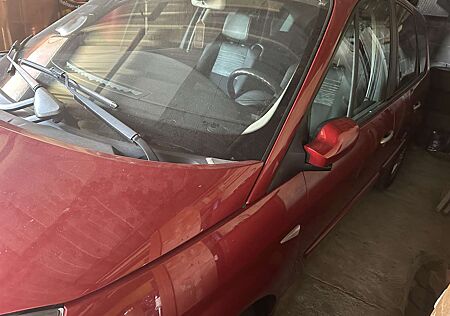 Renault Grand Scenic 2.0 Exception