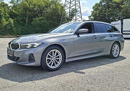 BMW 320 d xdrive Touring AHK Garantie DAB Navi LED Wide