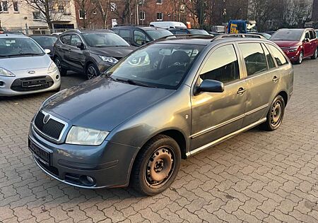 Skoda Fabia Combi Elegance 2.0 MPI