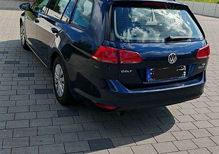 VW Golf Volkswagen 1.6 TDI BlueMotion