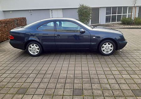 Mercedes-Benz CLK 230 CLK-Klasse Coupe Kompressor Sport