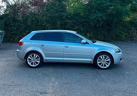 Audi A3 2.0 TDI Sportback DPF (DSG) S tronic Attraction
