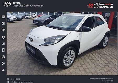 Toyota Aygo (X) x-play