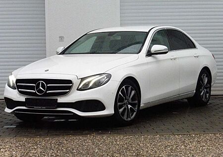 Mercedes-Benz E 220 d 9G Avantgard LED Navi Teilleder 18" 1-Hd