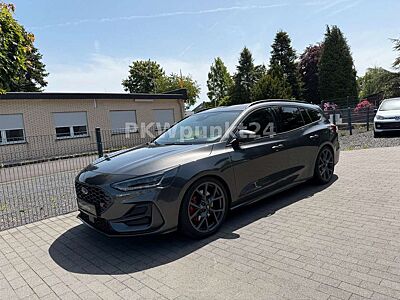 Ford Focus Turnier ST X 5J.Garantie/Recaro/AHK/B&O/AC