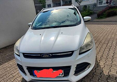 Ford Kuga 1.6 EcoBoost 2x4 SYNC