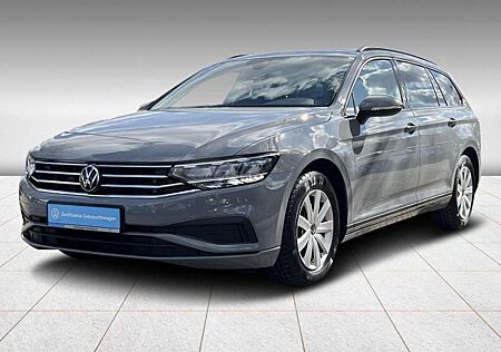 VW Passat Volkswagen Variant 1.5 TSI DSG Navi LED Rear View