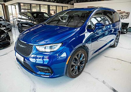 Chrysler Pacifica gebraucht kaufen Chrysler Pacifica 3,6 S LED ACC 7 SITZER 360