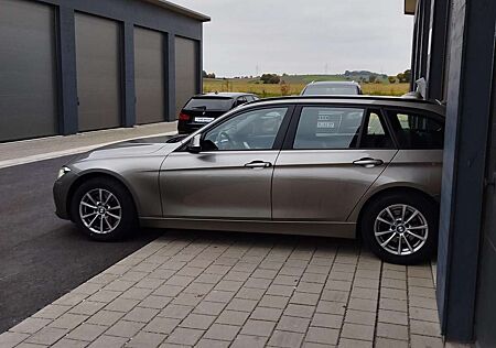 BMW 320d 320 3er Touring Diesel Touring Aut.