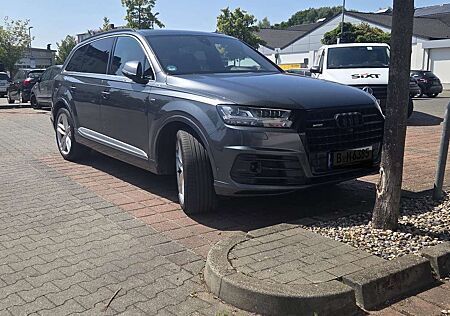 Audi Q7 3.0 TDI quattro tiptronic