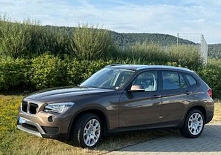 BMW X1 xDrive18d mit Anhängerkupplung