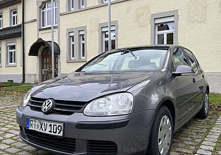 VW Golf Volkswagen Trendline