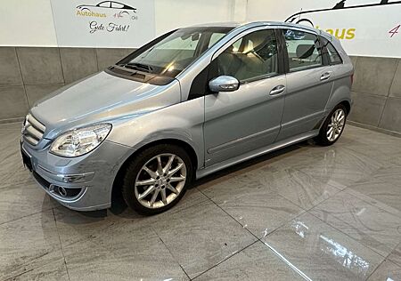 Mercedes-Benz B 200 *KLIMAAUT.*LEDER*PDC*ALU*XENON*