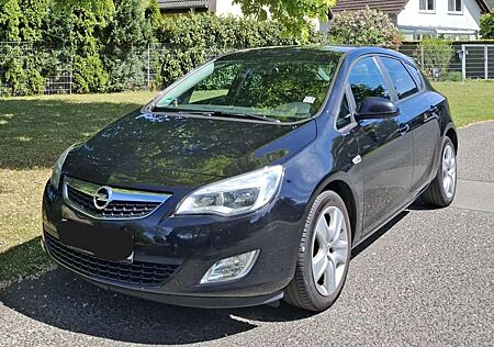 Opel Astra +1.6+Design+Edition
