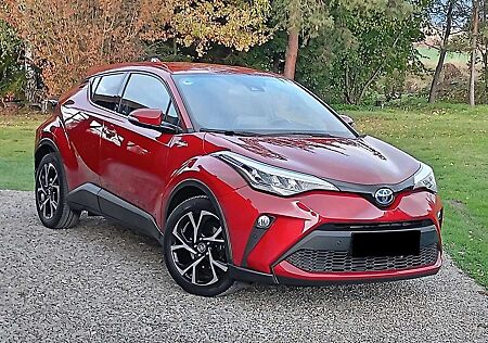 Toyota C-HR 2.0 Hybrid Team Deutschland
