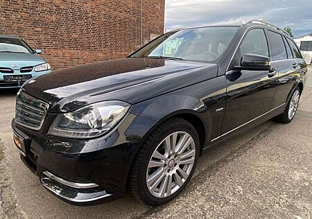 Mercedes-Benz C 200 T CGI Leder+Navi+PDC+Sitzheizung+Bi-Xenon