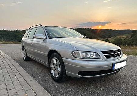 Opel Omega B Caravan (V94) 2.2 16 V