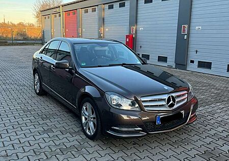 Mercedes-Benz C 180 (BlueEFFICIENCY)