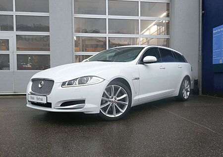 Jaguar XF 3.0 V6 Diesel Sportbrake ATM KAMERA NAVI LEDER