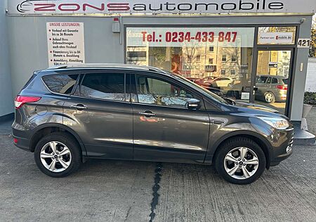 Ford Kuga Titanium 1.5 Allrad Autom.+Navi+