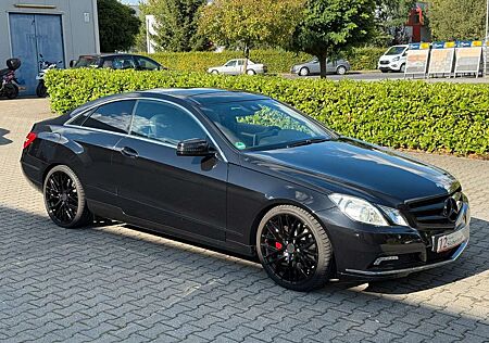Mercedes-Benz E 350 Coupe Garantie* Auto.* S.Dach*