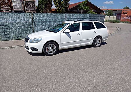 Skoda Octavia Combi 2.0 TSI RS